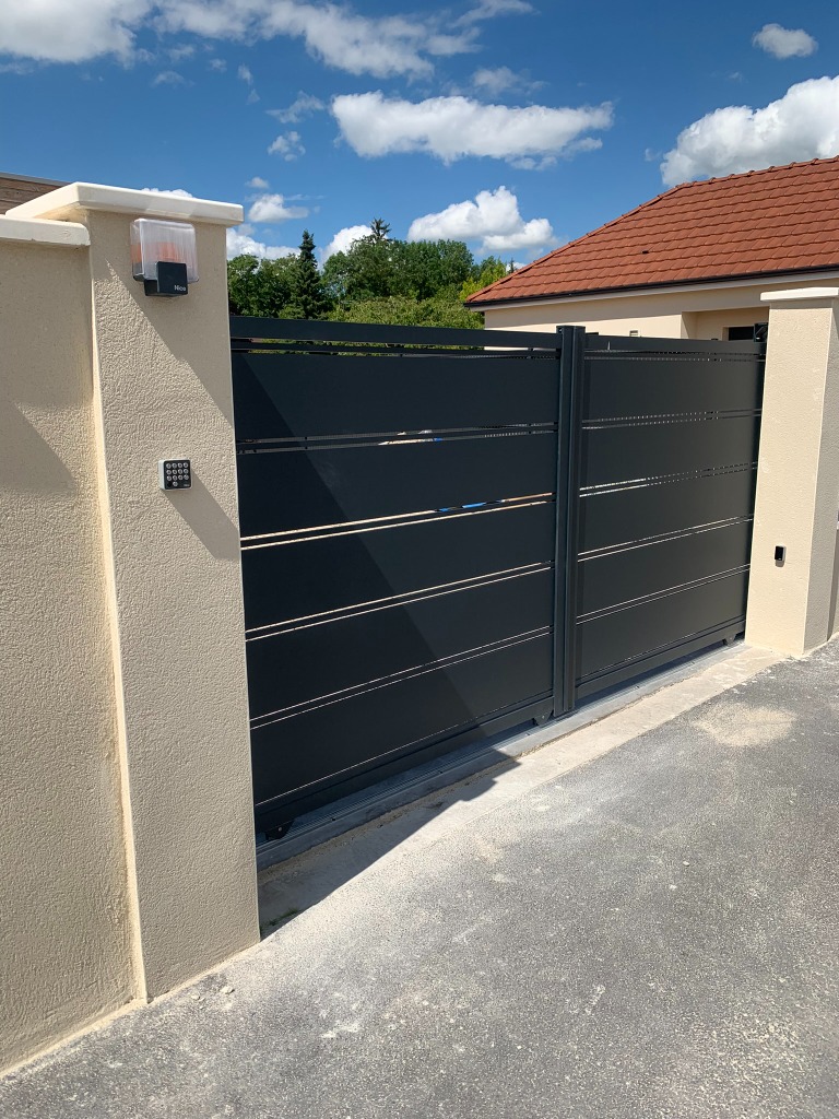 Installation portail électrique automatique et sécurisé Troyes