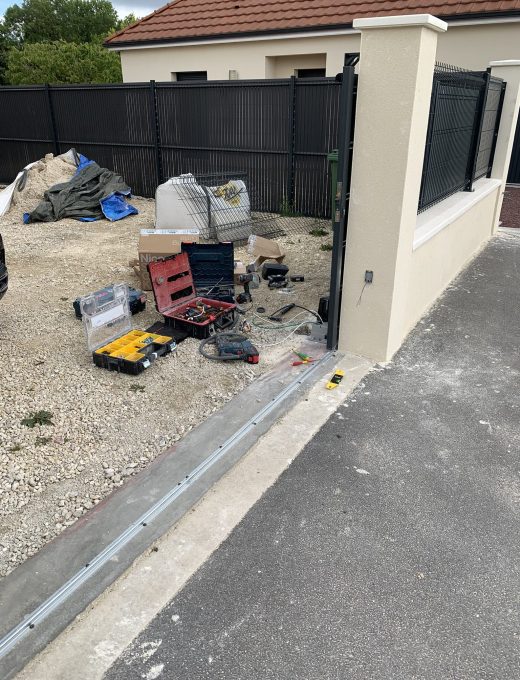Motorisation de portail battant à Troyes – Pose par Nour-Elec