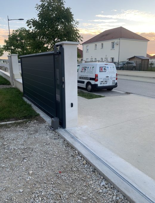 Motorisation de portail battant à Troyes – Pose par Nour-Elec