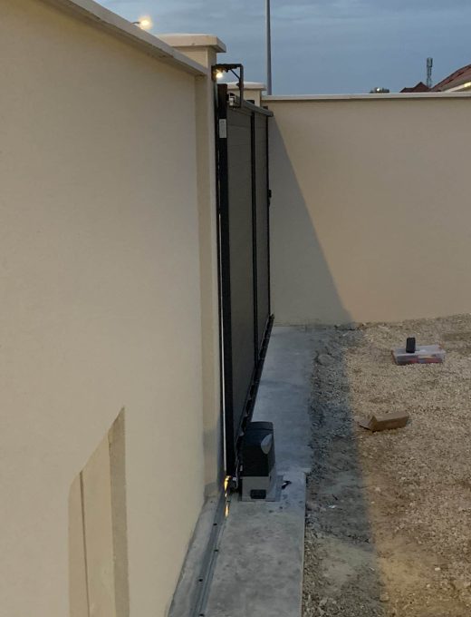 Motorisation de portail battant à Troyes – Pose par Nour-Elec